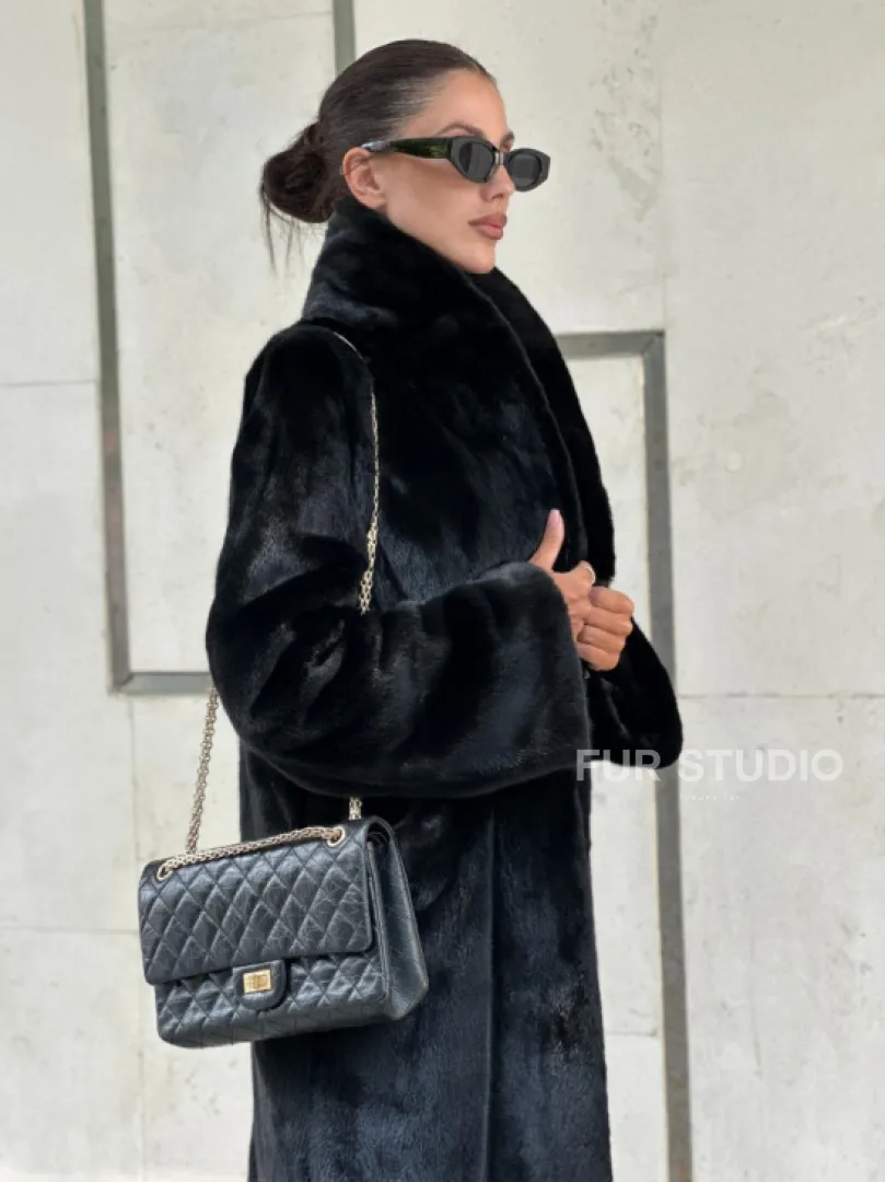 Черная шуба пальто из меха норки Saga furs - фото 4