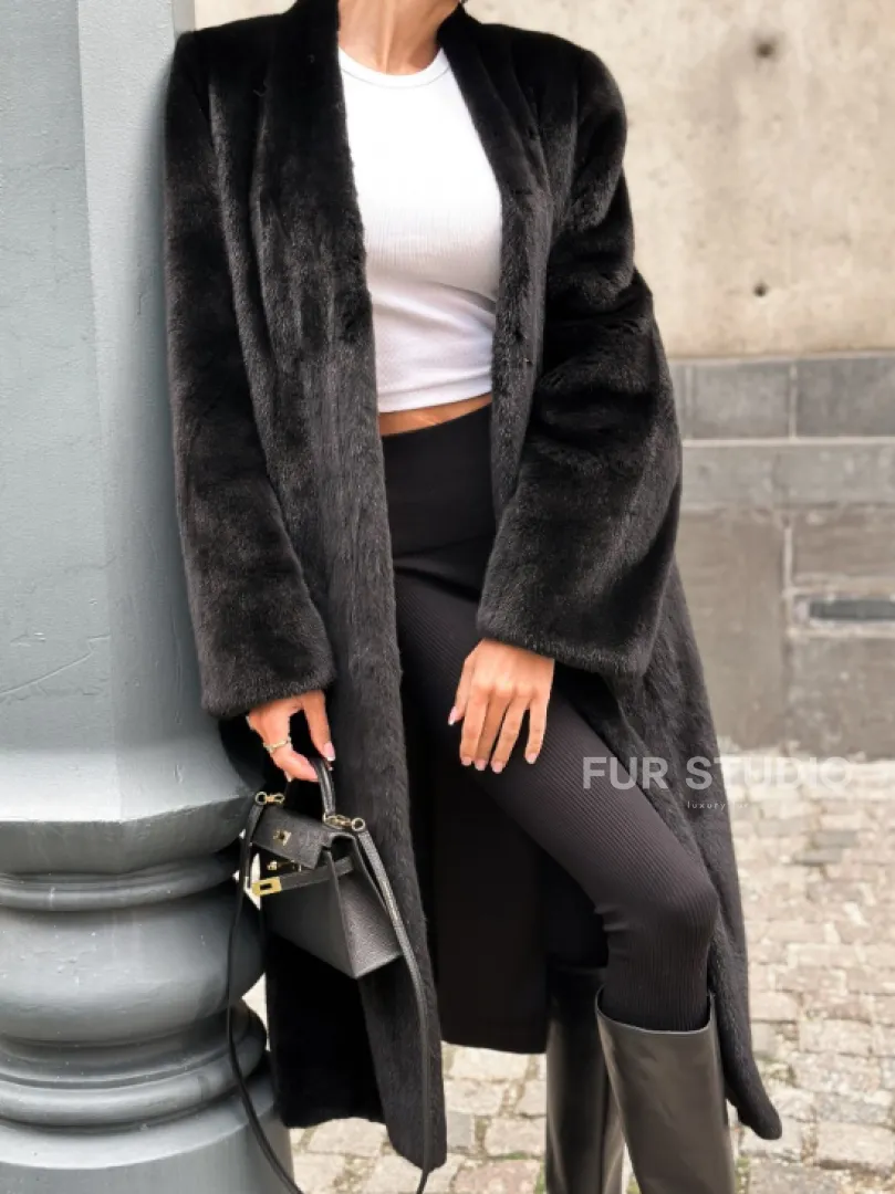 Модная шуба из меха норки Saga furs - фото 1