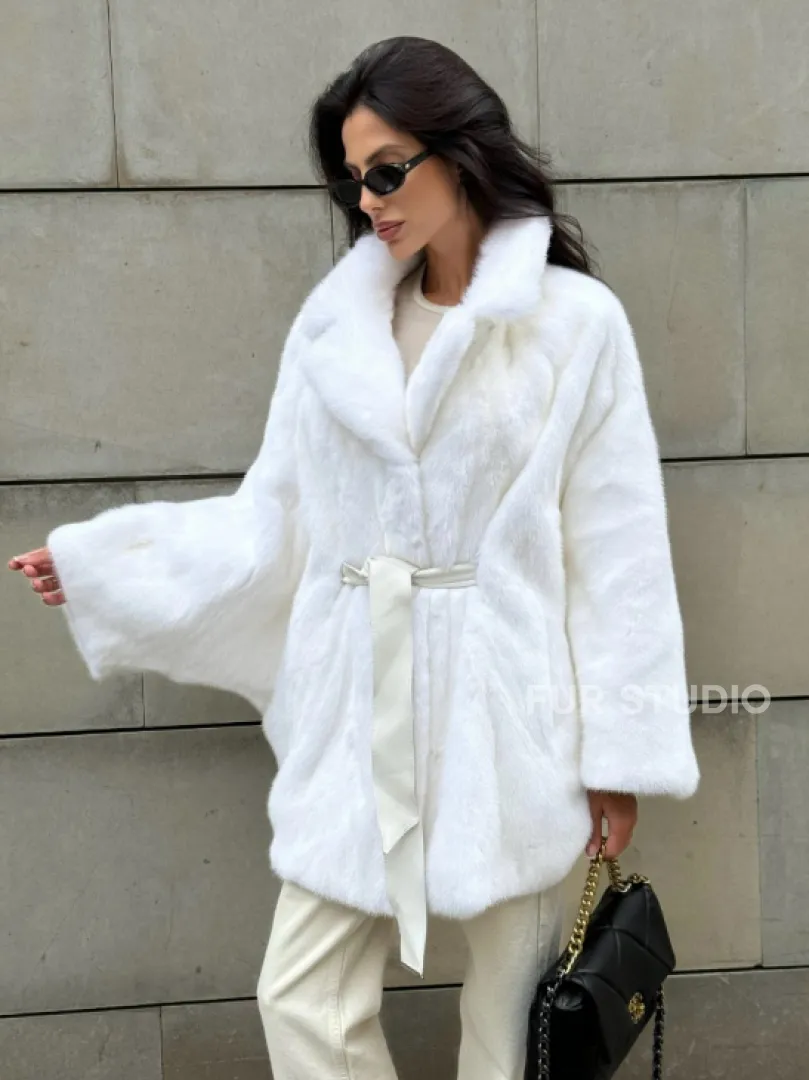 Белая шуба из норки SAGA летучая мышь английский ворот - фото 6