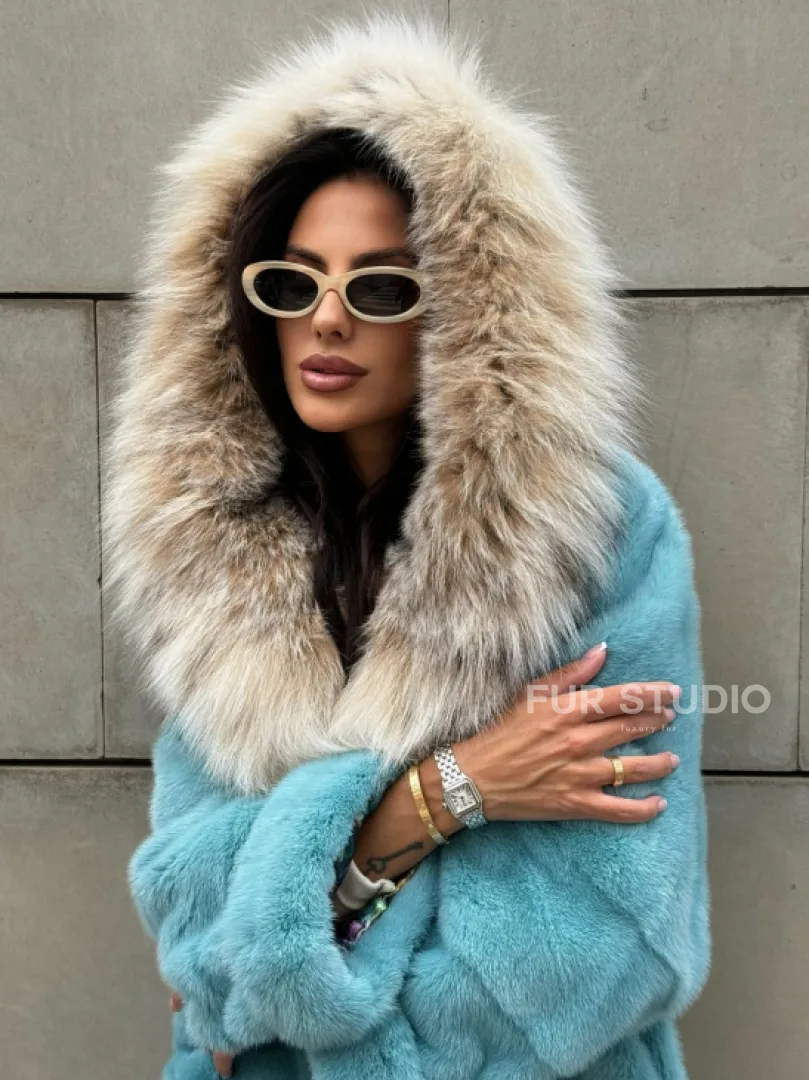Шуба норковая с капюшоном из меха рыси - цвет Тиффани - фото 7
