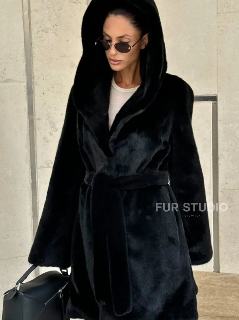 Черная шуба с капюшоном из меха норки BlackGlama - роспуск - фото 0