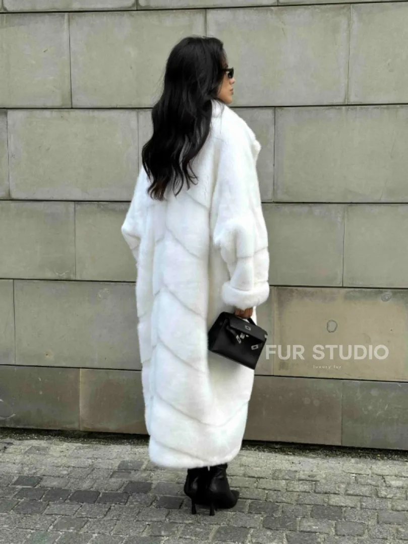 Длинная норковая шуба White COLLECTION с английским воротником - фото 10