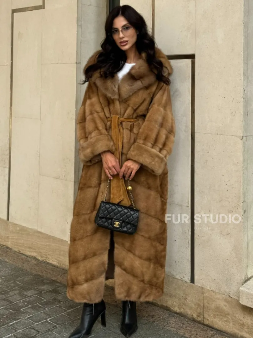 Норковая шуба с капюшоном из меха куницы - цвет карамель - фото 0