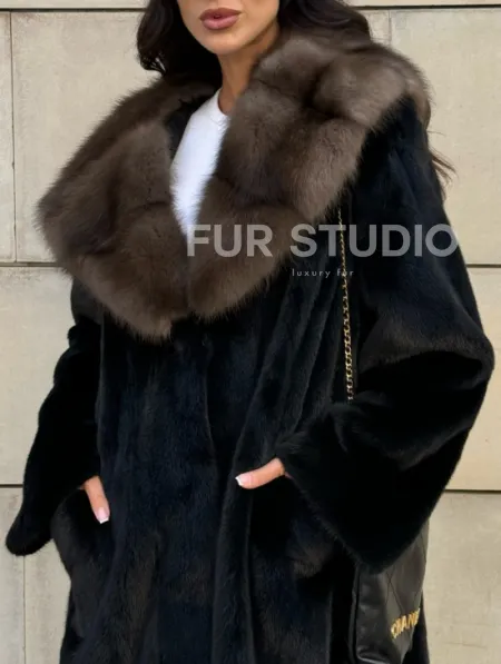 Шуба из норки Saga furs с капюшоном куницы, цельный мех - TOTAL BLACK - фото 3