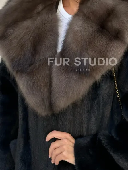 Шуба из норки Saga furs с капюшоном куницы, цельный мех - TOTAL BLACK - фото 1