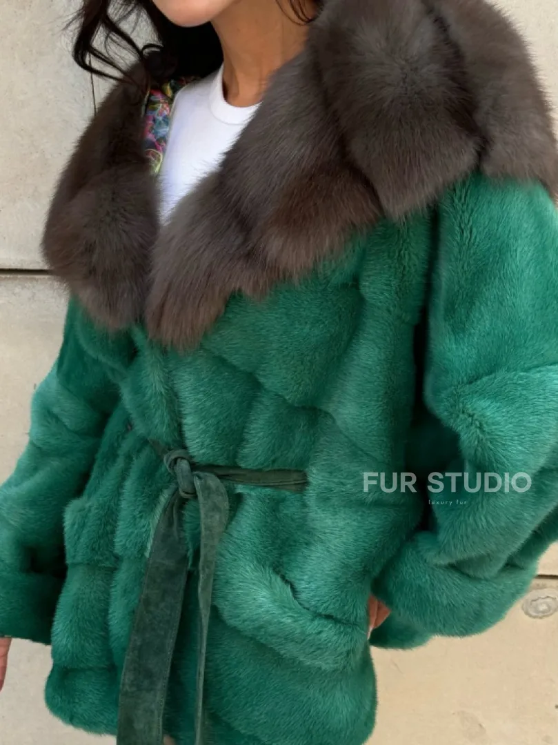 Шуба кимоно из норки с капюшоном из меха куницы - цвет малахит (зеленый) - фото 2