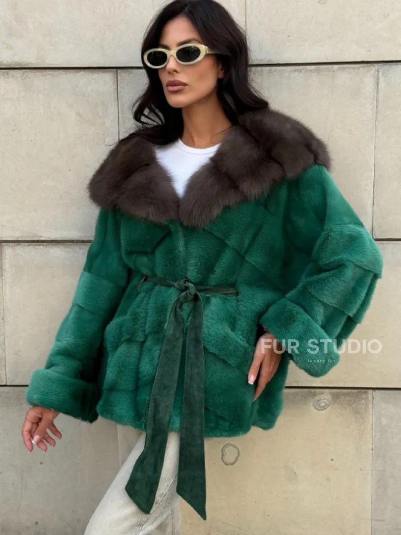 Шуба кимоно из норки с капюшоном из меха куницы - цвет малахит (зеленый) - фото 8