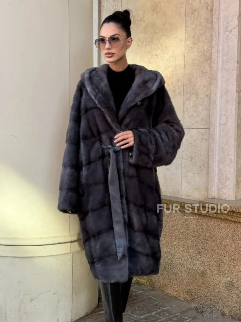 Шуба кимоно из импортной норки с капюшоном в цвете графит - фото 8