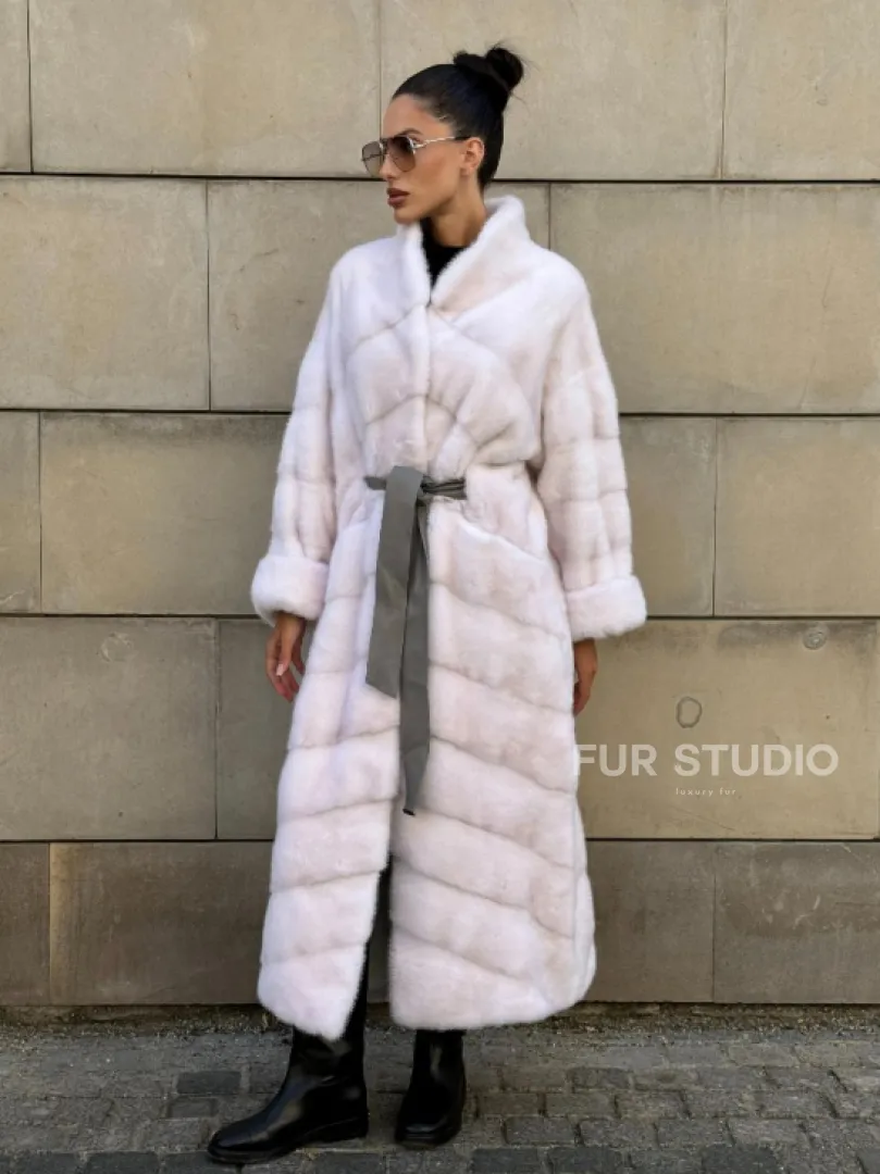 Норковая шуба с поясом, стойка воротник - цвет колотый лед - фото 10