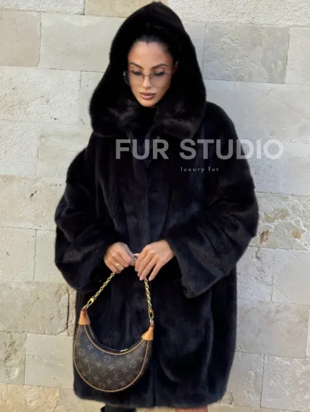 Шуба из аукционной норки с капюшоном роспуск - цвет уголь - фото 10