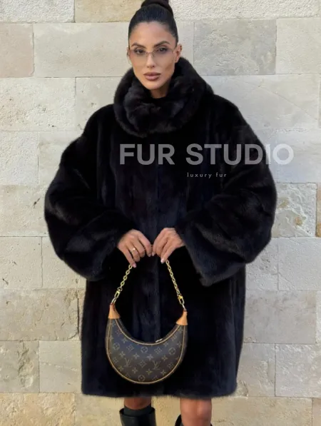 Шуба из аукционной норки с капюшоном роспуск - цвет уголь - фото 9