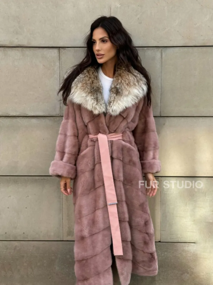 Шуба из натурального меха норки с капюшоном из рыси - цвет пудра - фото 0