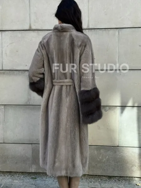 Шуба кимоно из меха норки Vintage Grey рукава с отделкой из куницы - фото 7