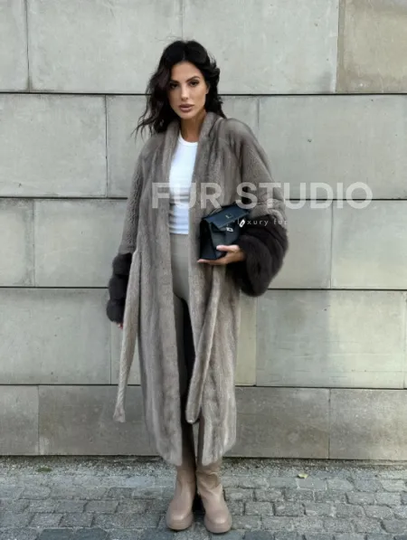 Шуба кимоно из меха норки Vintage Grey рукава с отделкой из куницы - фото 10