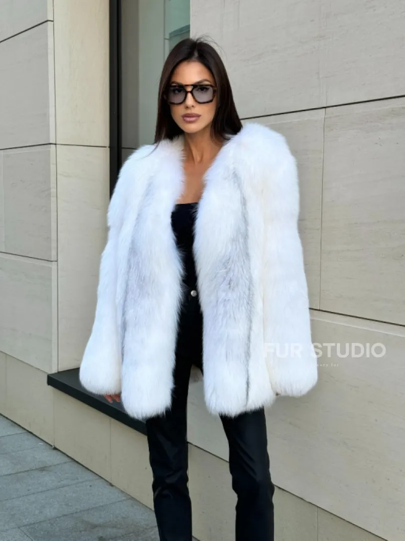 Шуба из меха белой крестовой лисы Vintage style, цельные пластины - фото 7