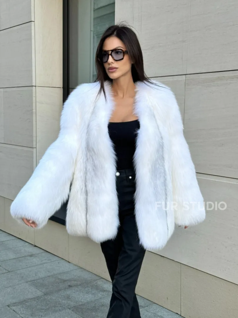 Шуба из меха белой крестовой лисы Vintage style, цельные пластины