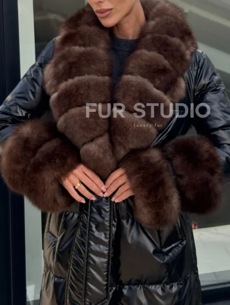 Зимний женский пуховик с воротником из меха финского песца - фото 1