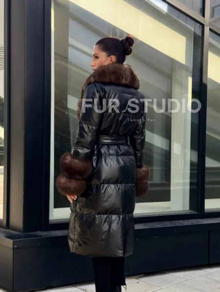 Зимний женский пуховик с воротником из меха финского песца - фото 9