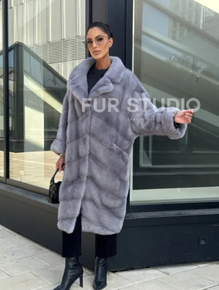 Голубая норковая шуба английский воротник, фасон кокон - фото 5