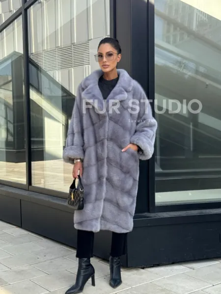 Голубая норковая шуба английский воротник, фасон кокон - фото 13