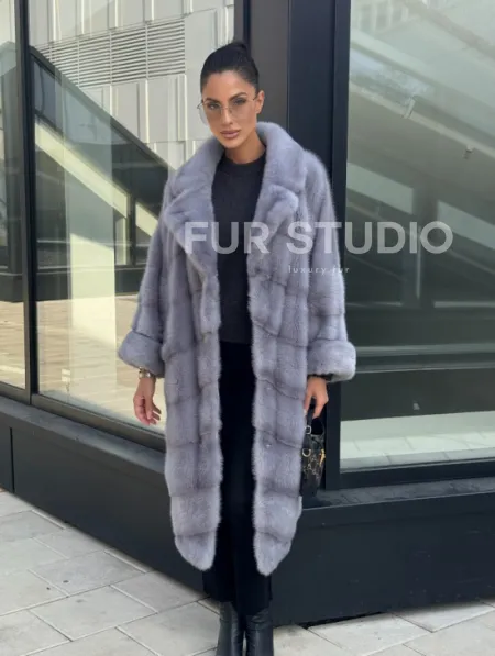 Голубая норковая шуба английский воротник, фасон кокон - фото 4