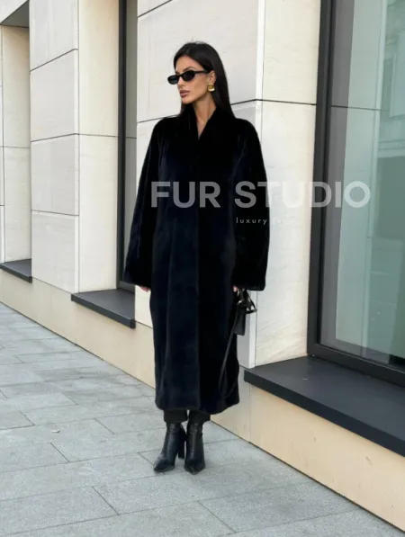 Меховое пальто из аукционного меха норки SAGA FURS, V-образный воротник - фото 4