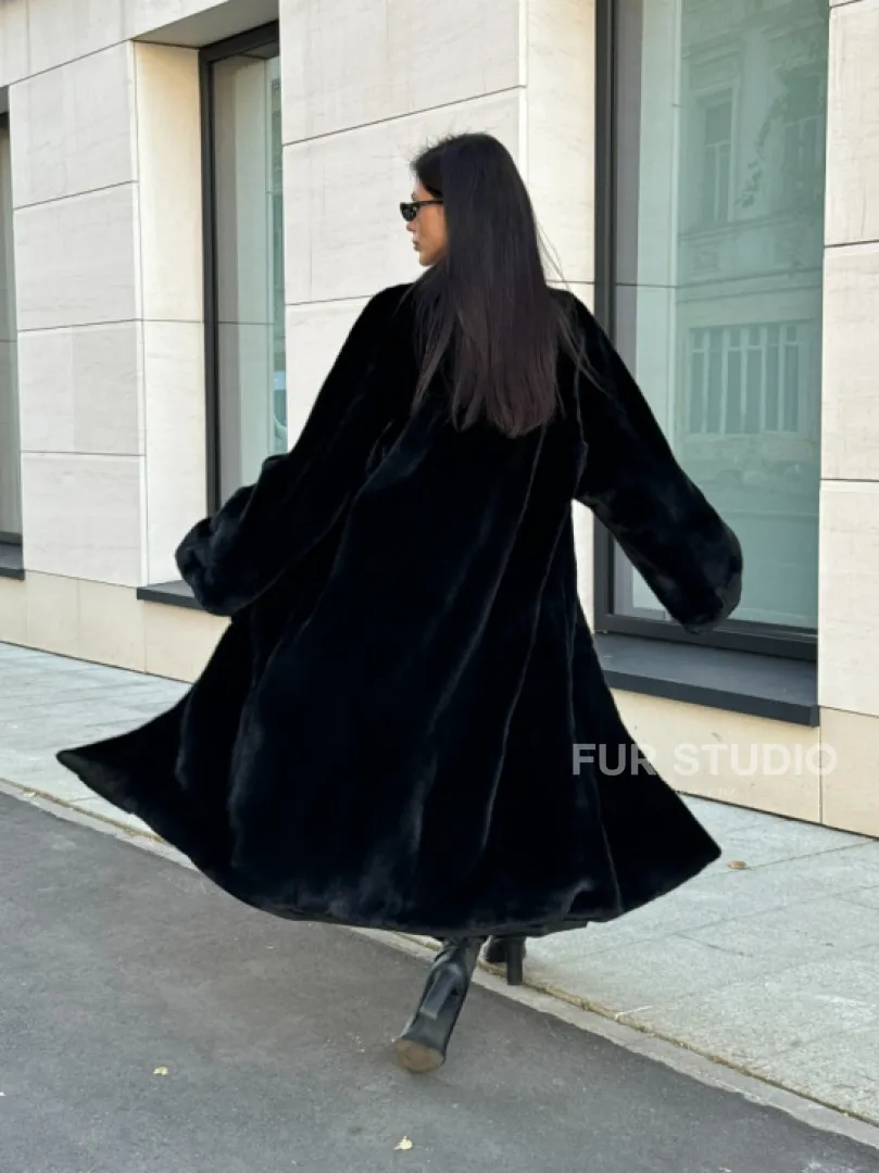 Меховое пальто из аукционного меха норки SAGA FURS, V-образный воротник - фото 8