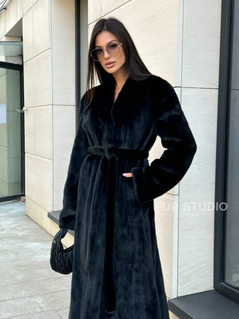 Шуба халат из аукционного меха норки, V-образный воротник с поясом - фото 3