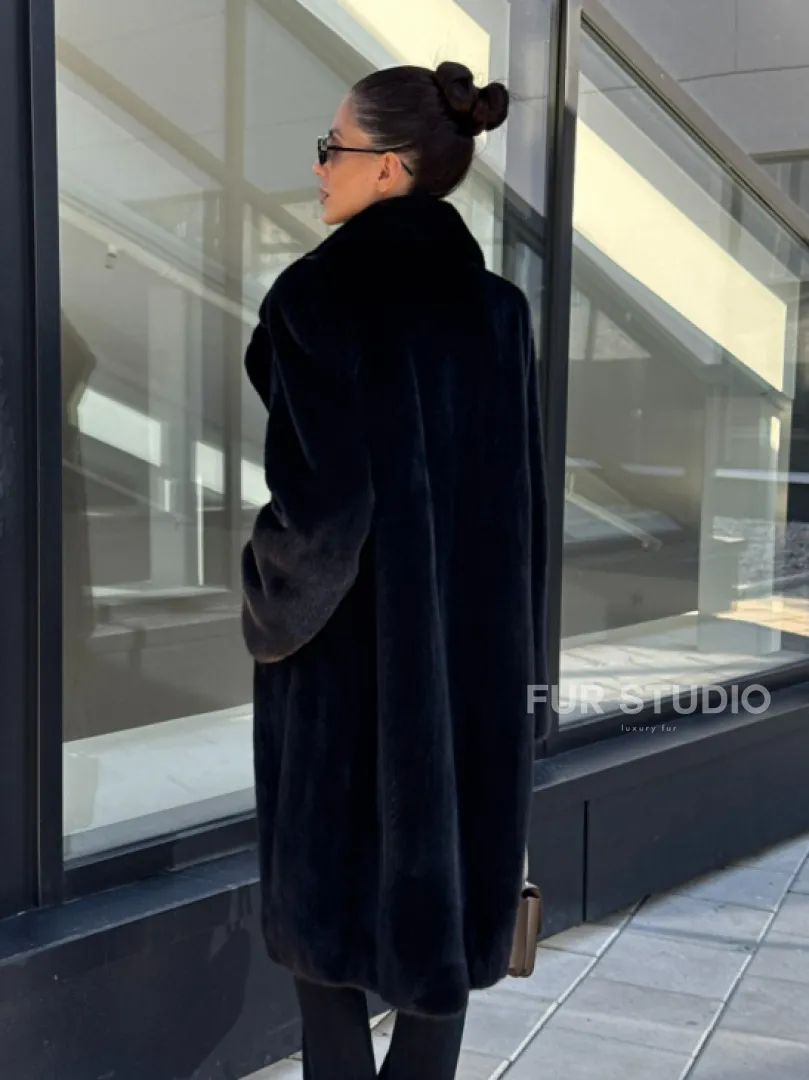 Шуба из аукционного меха норки Kopenhagen Fur, английский воротник - фасон баллон