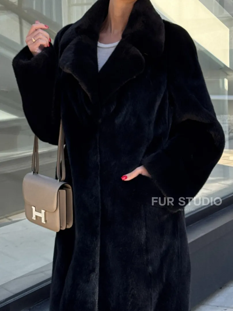 Шуба из аукционного меха норки Kopenhagen Fur, английский воротник - фасон баллон