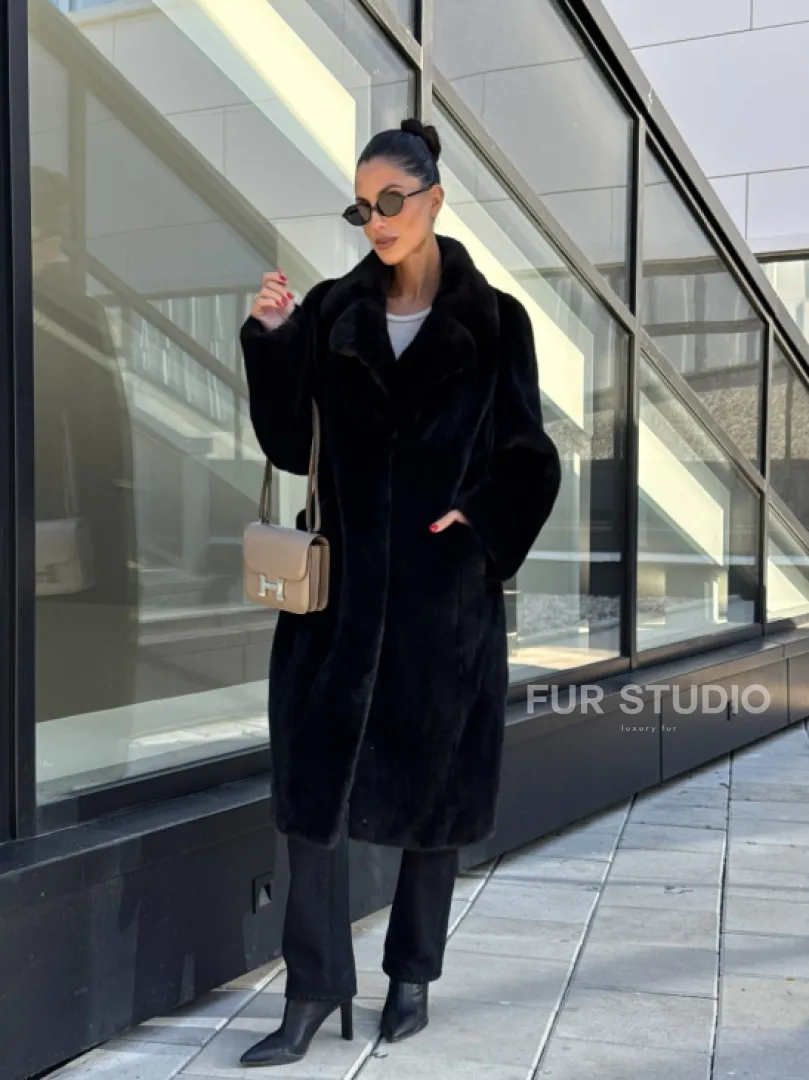 Шуба из аукционного меха норки Kopenhagen Fur, английский воротник - фасон баллон