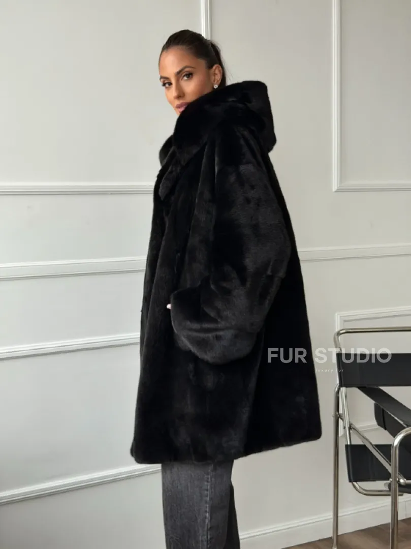 Шуба натуральная женская из норки Blackglama с капюшоном - фото 7