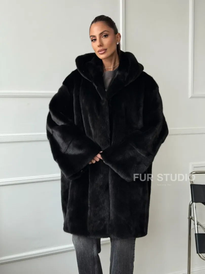 Шуба натуральная женская из норки Blackglama с капюшоном