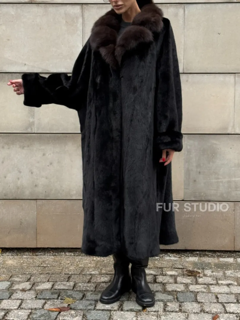 Манто New Elegance из норки Saga Furs с воротником из меха соболя