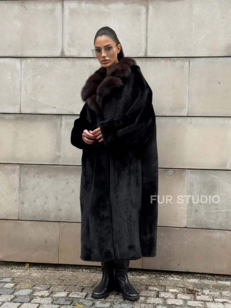 Манто New Elegance из норки Saga Furs с воротником из меха соболя
