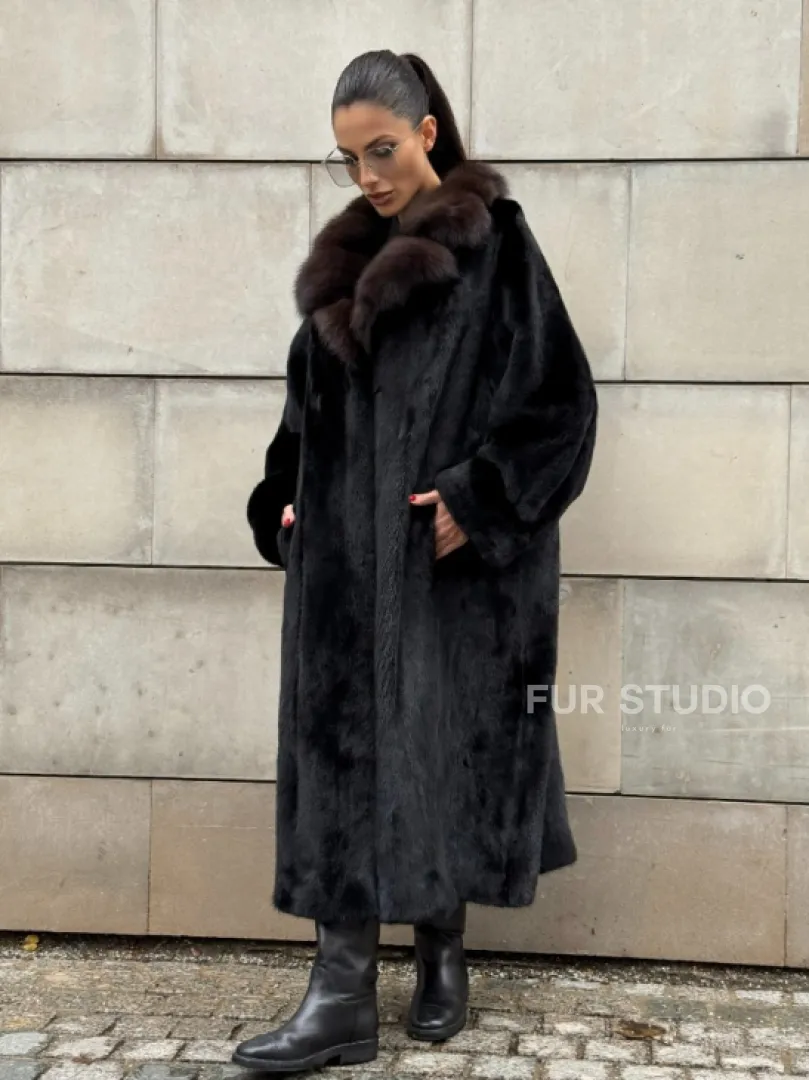 Манто New Elegance из норки Saga Furs с воротником из меха соболя