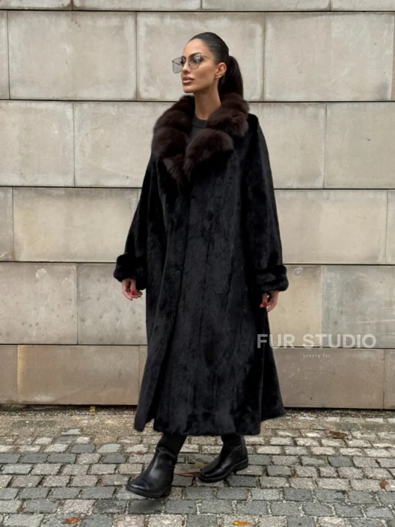 Манто New Elegance из норки Saga Furs с воротником из меха соболя