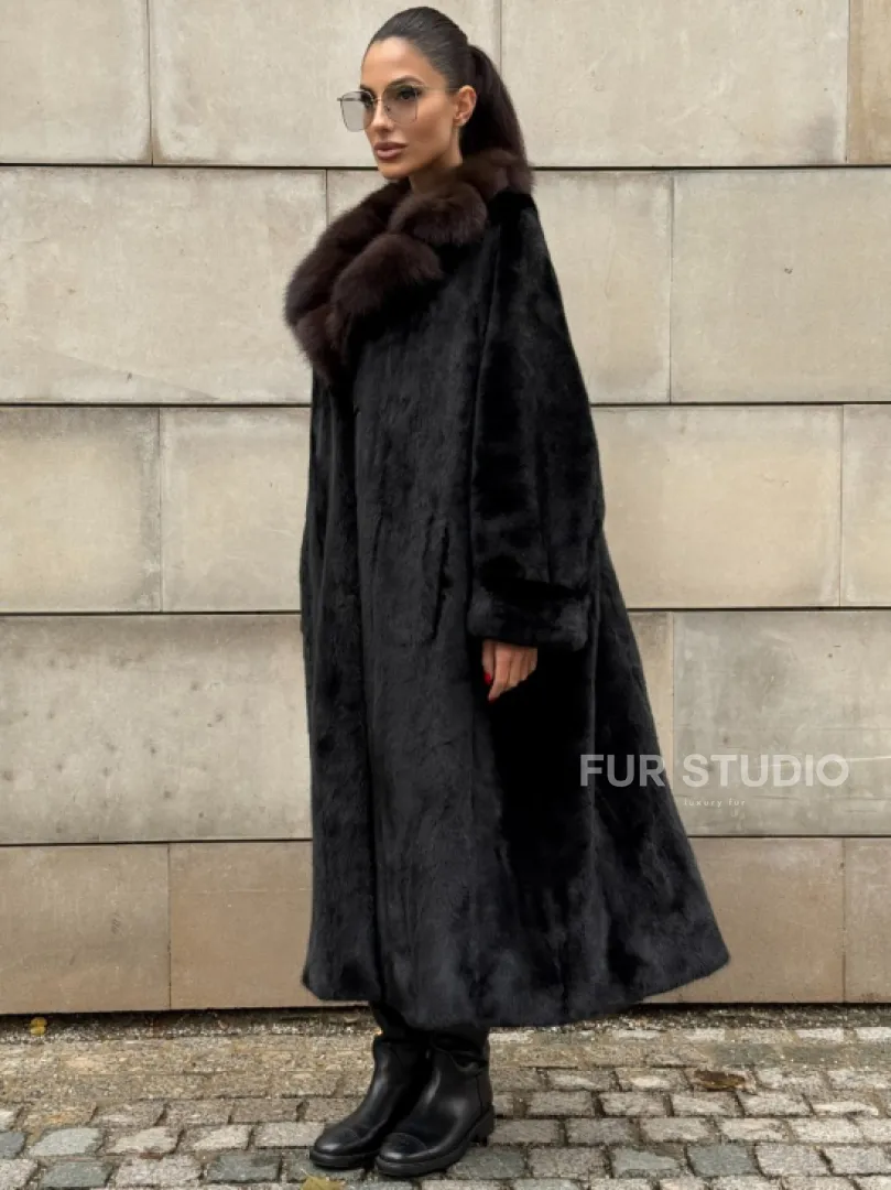 Манто New Elegance из норки Saga Furs с воротником из меха соболя