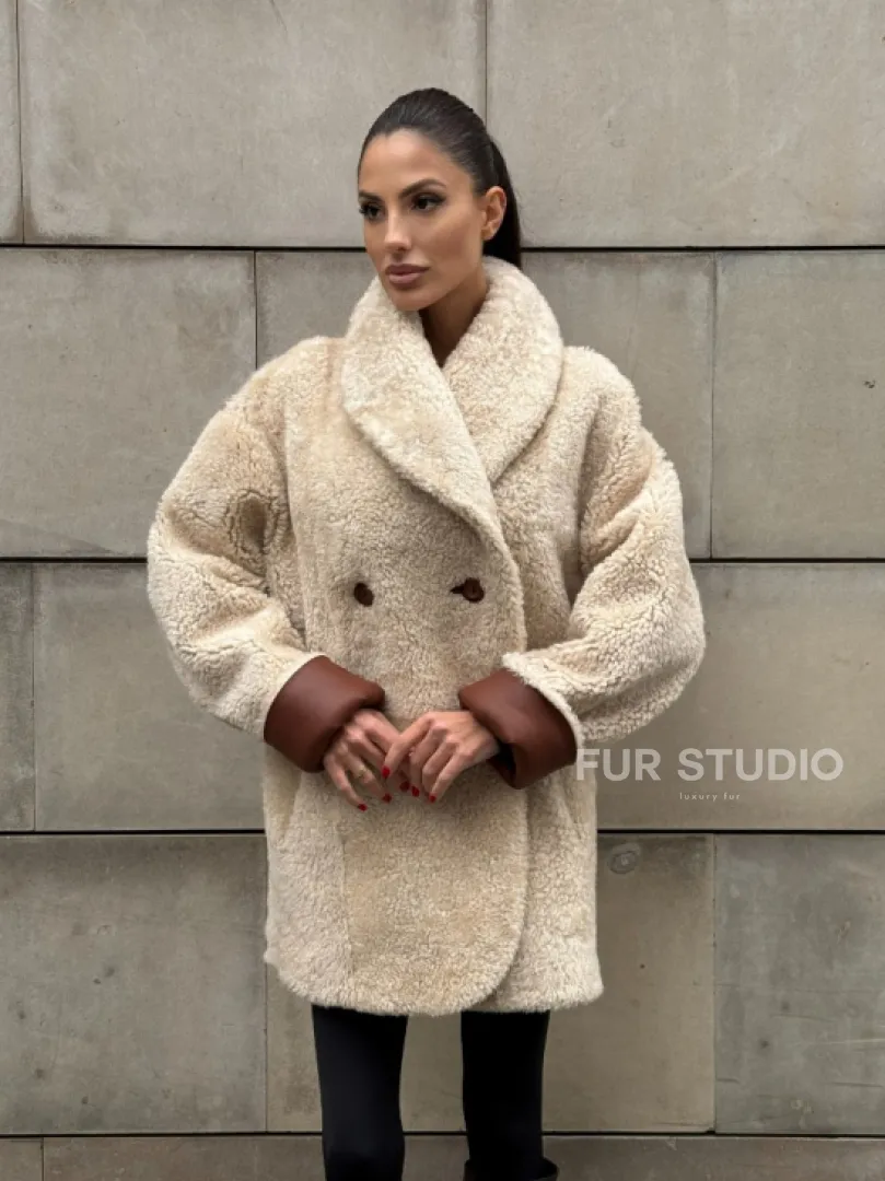 Двусторонняя женская дубленка из натуральной кожи с воротником шаль, на пуговицах - фото 1