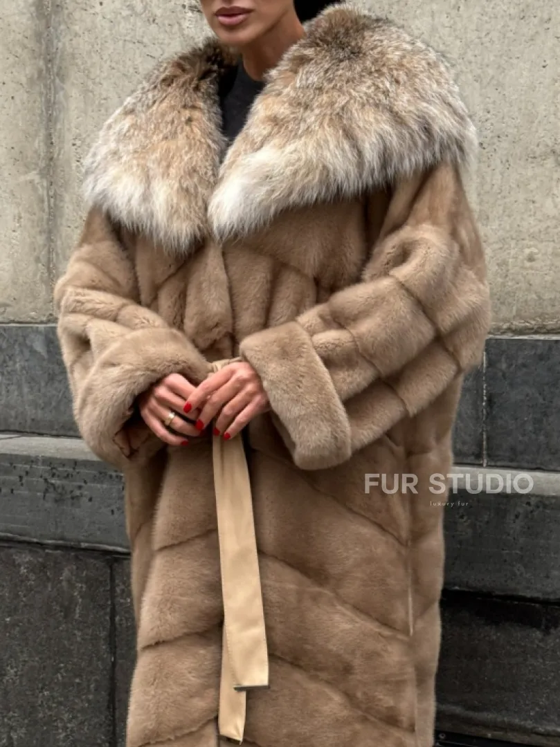 Длинная шуба кимоно из норки Pastel с капюшоном из меха рыси - фото 6