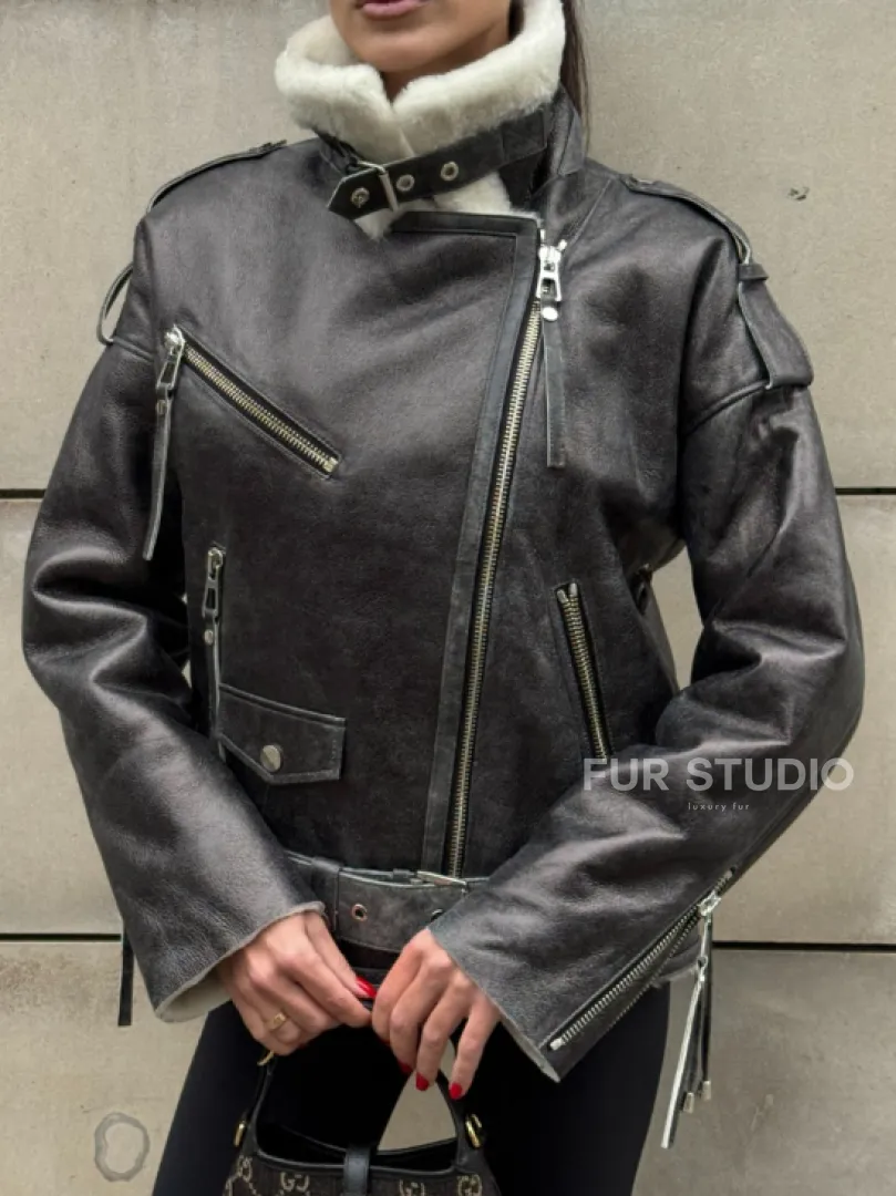 Коротка женская дубленка Vintage Grey из белой овчины мериноса, боковой шнуровкой и накладной пояс - фото 2