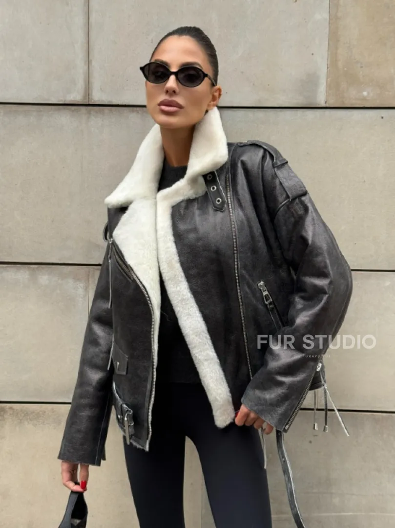 Коротка женская дубленка Vintage Grey из белой овчины мериноса, боковой шнуровкой и накладной пояс - фото 8