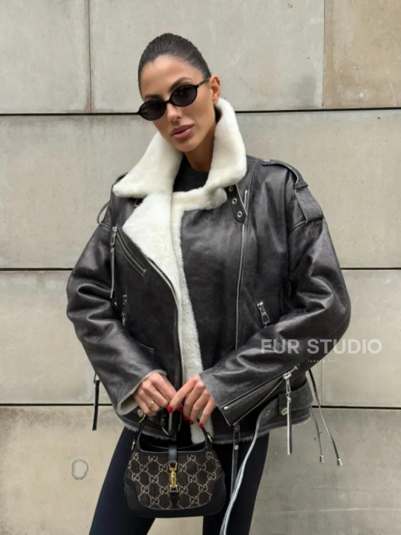 Коротка женская дубленка Vintage Grey из белой овчины мериноса, боковой шнуровкой и накладной пояс - фото 10