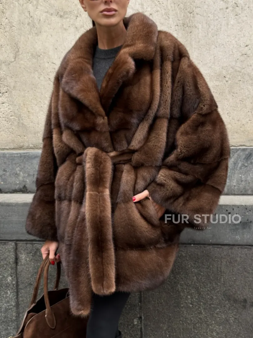 Полушубок из меха норки Brown Velvet, английский воротник фасон - летучая мышь - фото 5