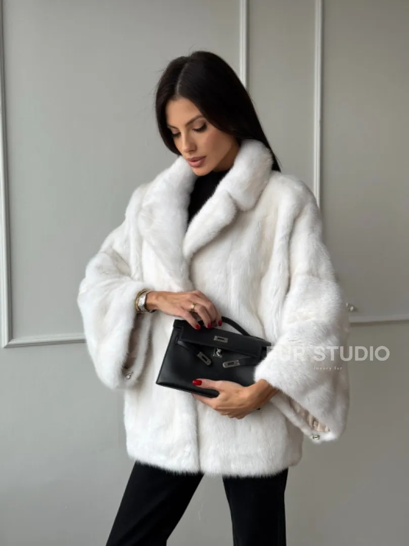 Полушубок из меха норки паломино с рукавом 