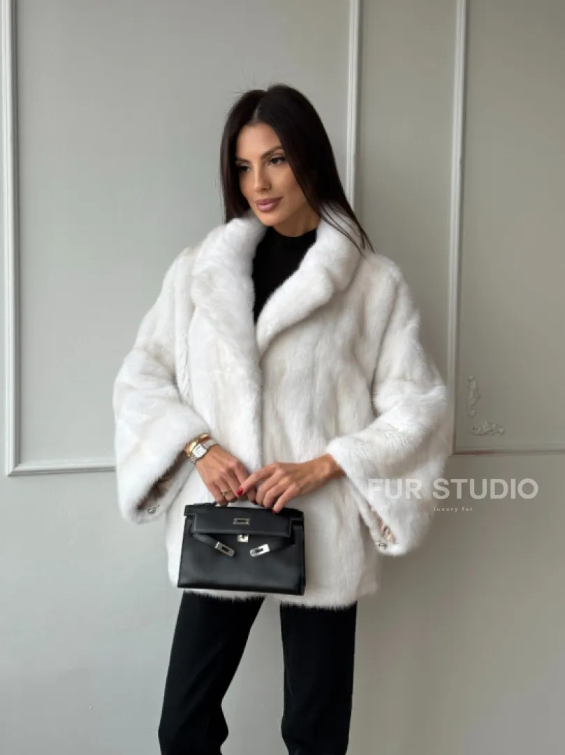 Полушубок из меха норки паломино с рукавом 