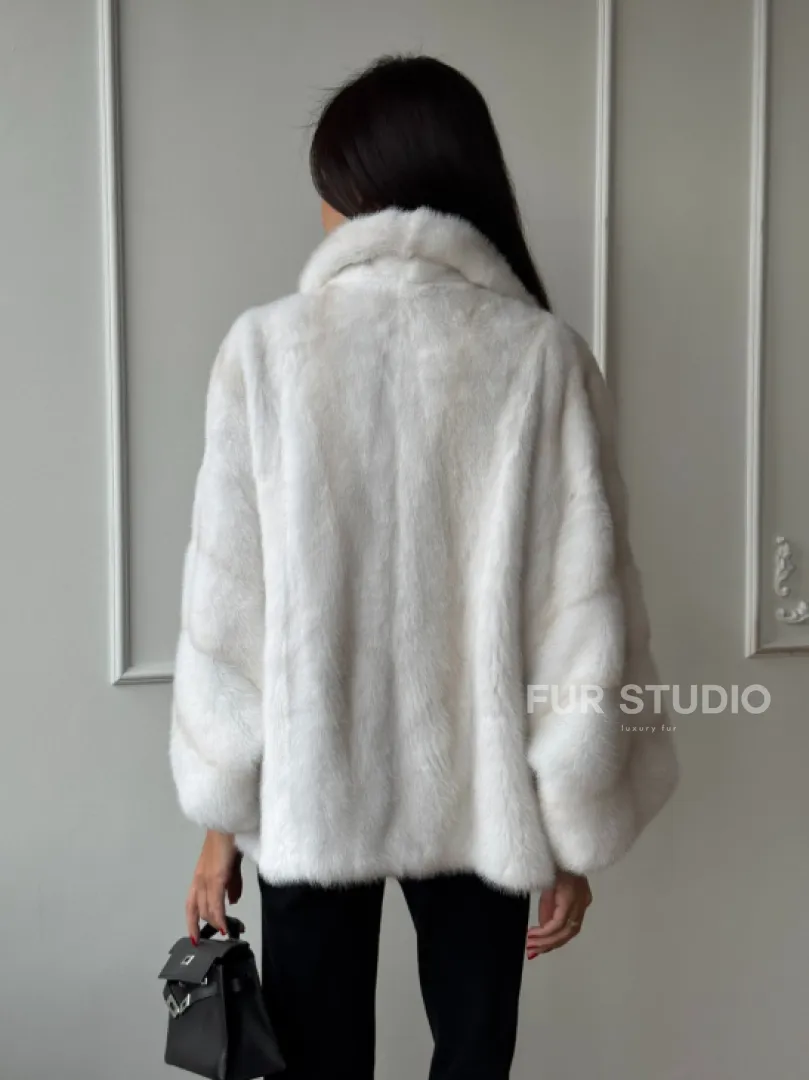 Полушубок из меха норки паломино с рукавом 