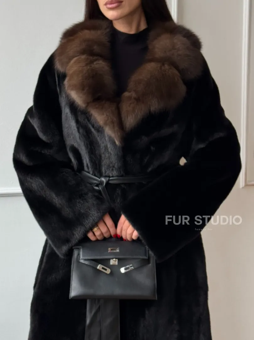 Шуба кимоно LUXURY FASHION из аукционной норки NAFA MINK с английским воротником из меха соболя