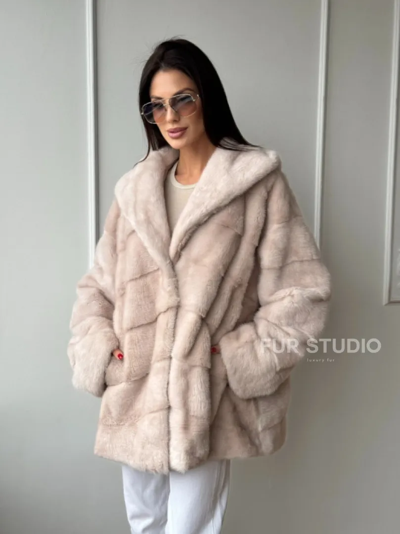 Зимняя норковая шуба цвет пудра с капюшоном - фото 5