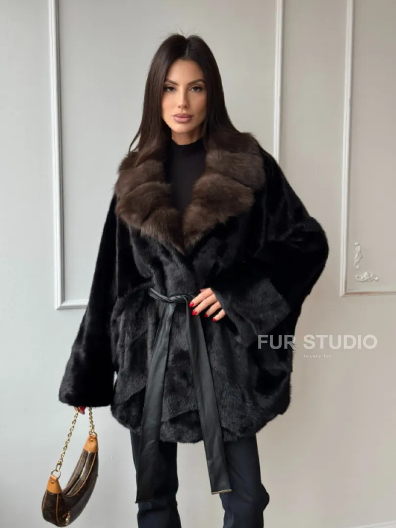 Летучая мышь из норки Black с воротником из меха куницы